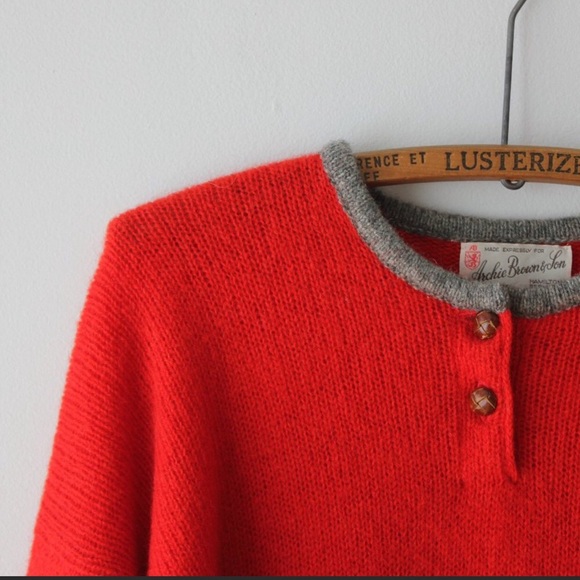 🎈🍄Vintage Red Wool Sweater - Picture 4 of 4